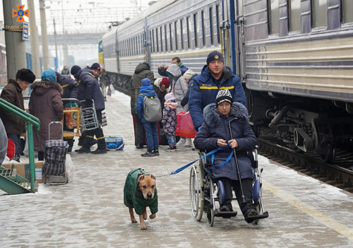 Як херсонцям зареєструватися на евакуаційний поїзд до Хмельницького