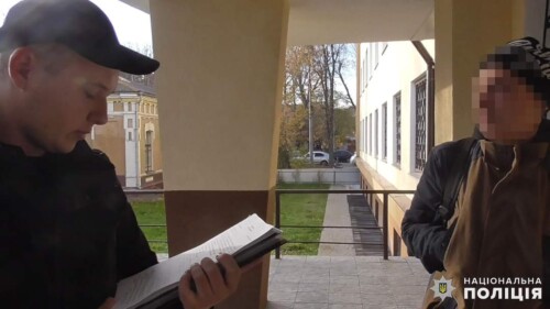 На Хмельниччині 33-річний онук викрав заощадження своєї бабусі