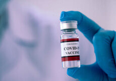 Україна отримала 100000 доз векторної вакцини від COVID-19