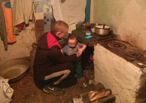 У сусідній з Хмельниччиною області мати покинула дворічне маля на три дні