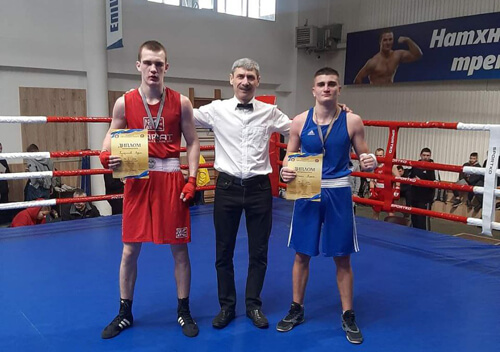 Шепетівські боксери здобули право виступати на чемпіонаті України