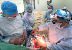 Хмельницькі кардіохірурги видалили металевий уламок на працюючому серці воїну ЗСУ