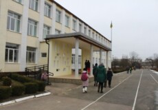 У Славутській громаді ще чотири заклади освіти частково перейшли на очне навчання