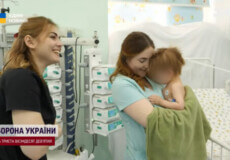 У дитячому кардіоцентрі перекроїли серце 2-річного малюка, якого привезли з дитбудинку Хмельницького