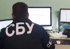 Колишній правоохоро­нець із Хмельниччини організував ботоферму, яка проводила інформа­ційні диверсії у західних регіонах України