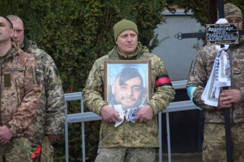 Шепетівська громада попрощалася з воїном Графом Афанасіядє