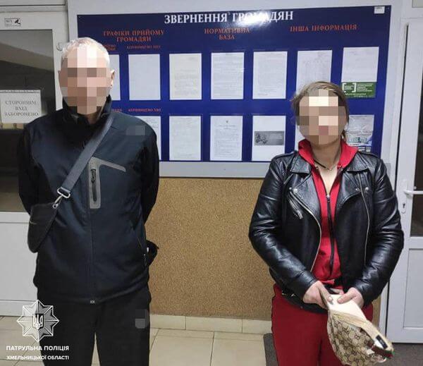 Зловмисники вкрали телефон у потязі та зійшли на станції Хмельницький