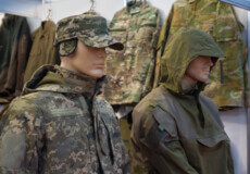 Захищайте себе та своїх: які особливості має тактичний одяг для військових та цивільних