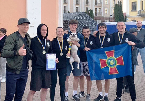 Силовики та військовослужбовці Хмельниччини зібрали кошти для побратимів на передовій