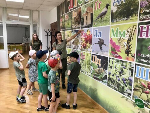 На Шепетівщині 3-річні малюки побували у класі «Лісової школи»