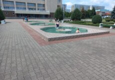У громаді на Шепетівщині просять не купатися у фонтані