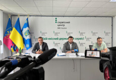 На Хмельниччині розповіли про новий алгоритм реєстрації та перереєстрації транспортних засобів в Україні