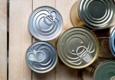 Небезпечна консервація: жителя Шепетівщини з ботулізмом госпіталізували в реанімацію