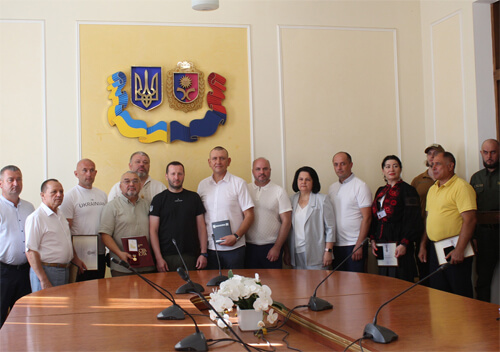 Міського голову Шепетівки нагородили відзнакою Президента «За оборону України»