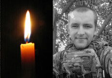 Шепетівська громада знову в жалобі: на щиті повертається стрілець аеромобільного батальйону