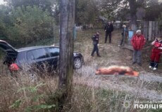 На Хмельниччині некерований автомобіль на смерть переїхав 61-річну жінку