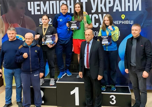 Непереможна боксерка з Шепетівщини усьоме стала чемпіонкою України
