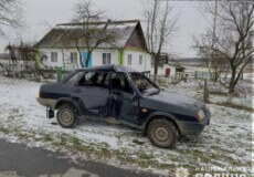 На Шепетівщині водій в’їхав в електроопору: є травмована