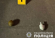 На Хмельниччині містом розгулював підозрілий чоловік із гранатою РГО