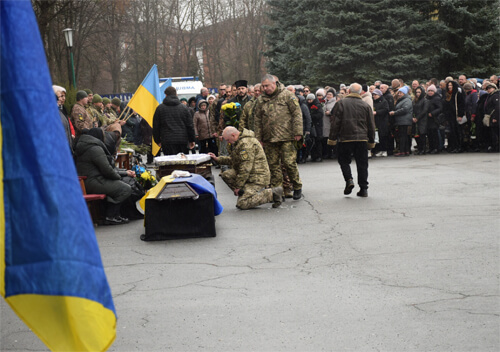 На першому місці для нього були підлеглі та побратими: Шепетівка прощалася з Героєм