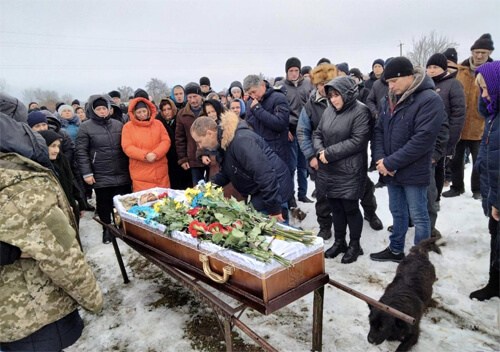 На Шепетівщині полеглого воїна не відспівали у рідному храмі