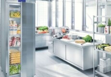 Професійні холодильні шафи: як підібрати оптимальну модель для бізнесу