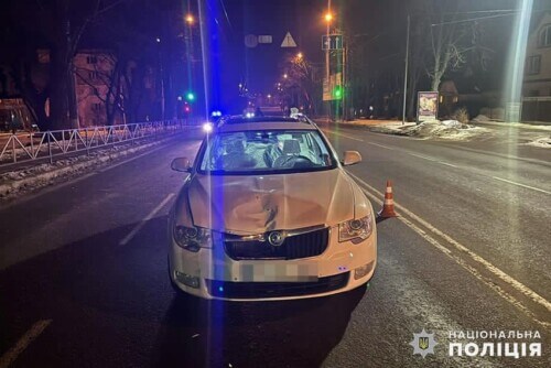 На Хмельниччині в ДТП постраждав водій швидкої