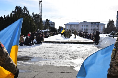 У Шепетівці віддали останню шану загиблому Герою із позивним «Партизан»