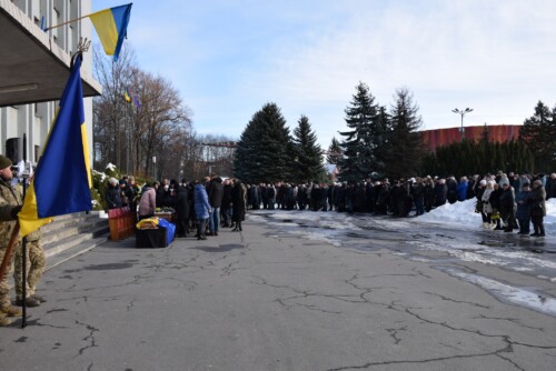 У Шепетівці віддали останню шану загиблому Герою із позивним «Партизан»