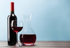 ТОП-5 червоних сухих вин: як вибрати та купити варіант до смаку