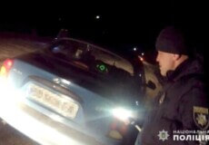 Житель Київщини, який на Хмельниччині намагався «задобрити» поліцію, постане перед судом