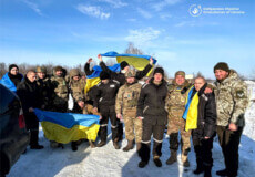 В Україну повернули понад 200 осіб із полону