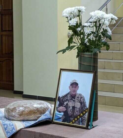 На Шепетівщині віддали останню шану загиблому матросу