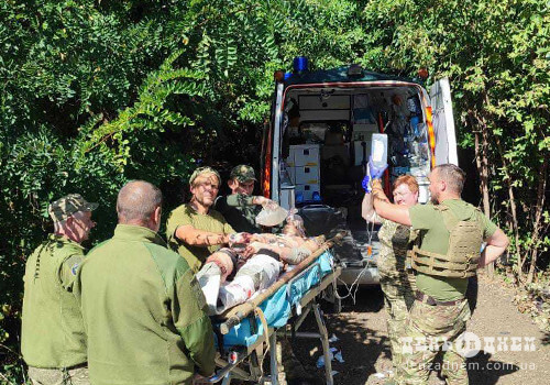 Для підрозділу бойового медика з Шепетівки Олега Довганя оголосили збір на РЕБи, аби безпечно доставляли з «нуля» поранених
