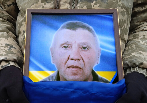 У лікарні зупинилося гаряче серце воїна із Шепетівщини