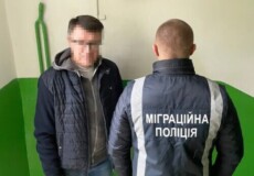 Екс-вчитель танців завантажував та зберігав дитячу порнографію: інцидент у сусідній із Хмельниччиною області