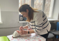 Малюкам у Славуті реабілітаційну допомогу надає ерготерапевт та фізичний терапевт