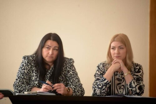 На Хмельниччині продавчиня, яка продала поштучно цигарки неповнолітній, має сплатити кілька тисяч штрафу