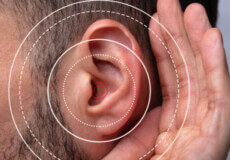 Скільки часу потрібно вашому мозку, аби звикнути до слухового апарату?