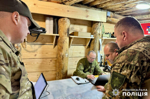 Очільник поліції Хмельниччини розповів, як несе службу разом із колегами на лінії фронту