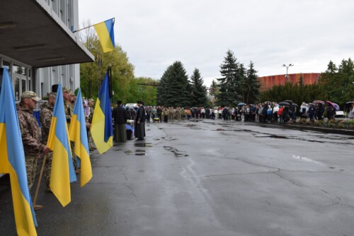 Віддали останню шану воїну з позивним «Маріуполь», якому Шепетівка припала до душі
