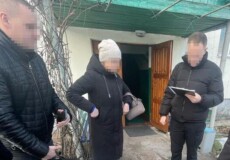 Державна реєстраторка провела махінації із землею на суму понад 3 мільйони гривень: інцидент по сусідству з Хмельниччиною