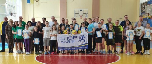 Сім'я з Шепетівки посіла третє місце в обласних змаганнях «Тато, мама, я — спортивна сім'я»