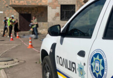 З багатоповерхівки впали двоє дівчат-підлітків: трагедія у сусідній із Хмельниччиною області