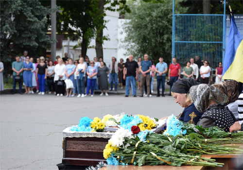 У День Героїв Шепетівка прощалася із загиблим захисником