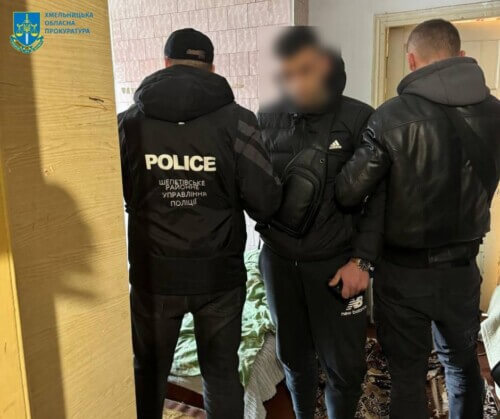 На Шепетівщині жінку та її молодого спільника судитимуть за продаж товару «з рук в руки»