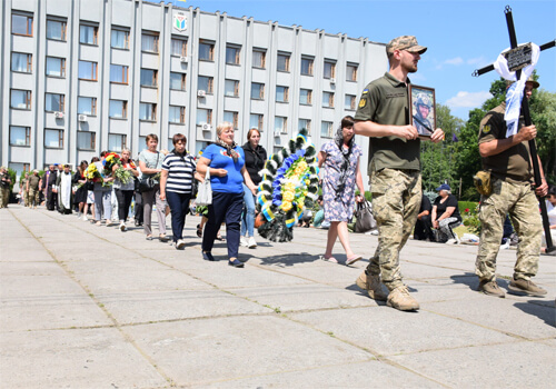 У Шепетівці прощалися із 26-річним оператором БпЛА, що загинув на Донеччині