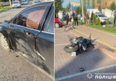 У Шепетівці зіштовхнулися мотоцикл та автівка: одного із водіїв ушпиталено