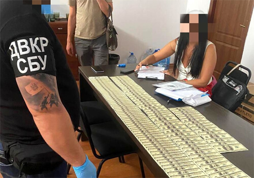 За 14000 доларів США обіцяли вплинути на медиків та службовців ТЦК: викрито злочинну групу
