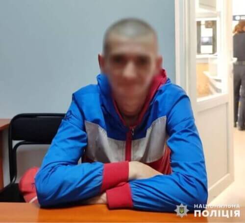 На Хмельниччині жінка викрала автомобільні диски з гаража